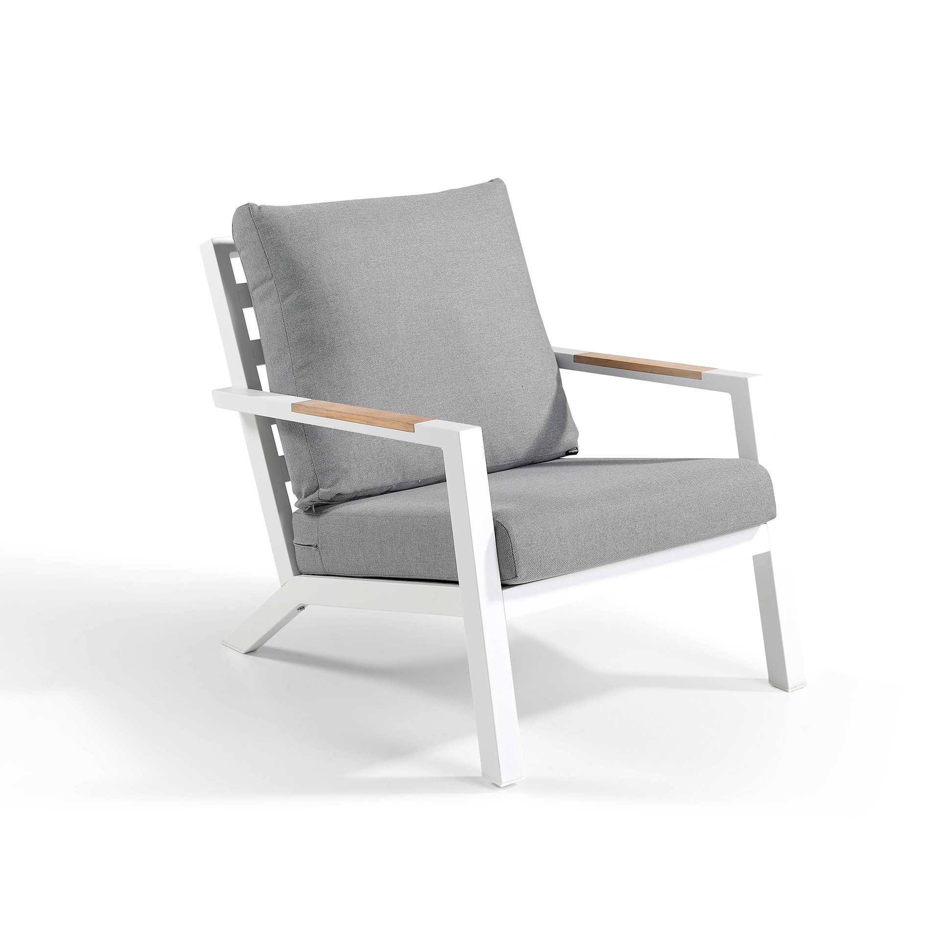 BRUS I ARMCHAIR