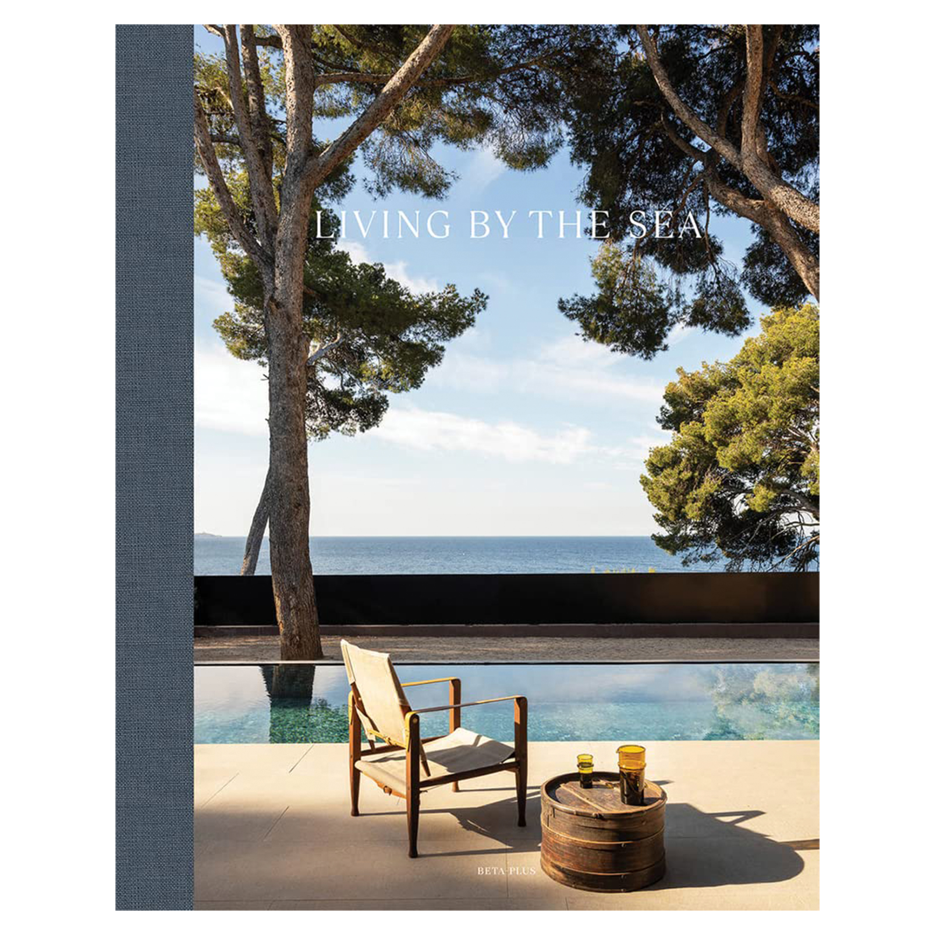 LIVRO LIVING BY THE SEA